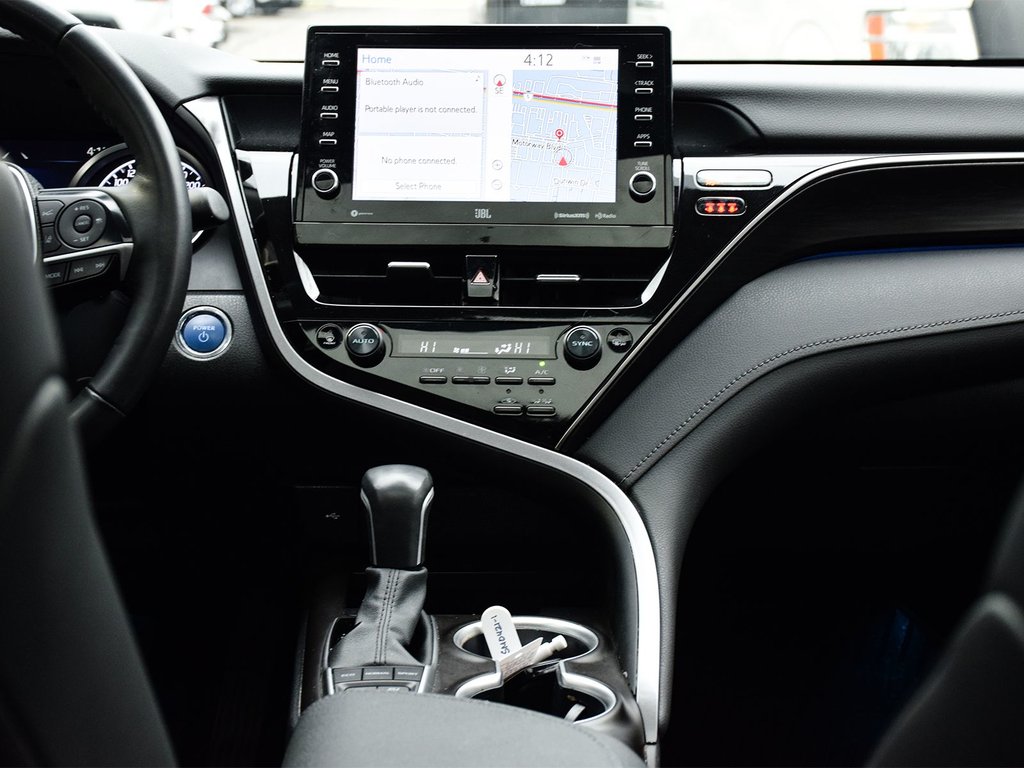 2023 Toyota Camry Hybrid XLE in Mississauga, Ontario - 13 - w1024h768px