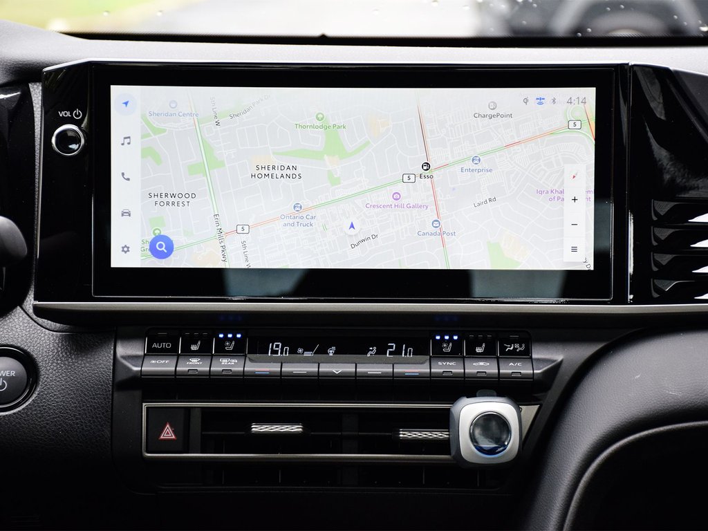 2025 Toyota Camry Hybrid XSE AWD in Mississauga, Ontario - 15 - w1024h768px