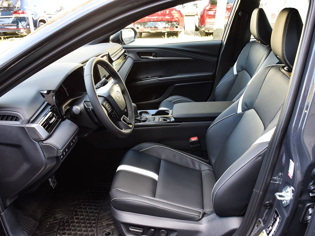 2026 Toyota Camry SE Upgrade in Mississauga, Ontario - 8 - w1024h768px