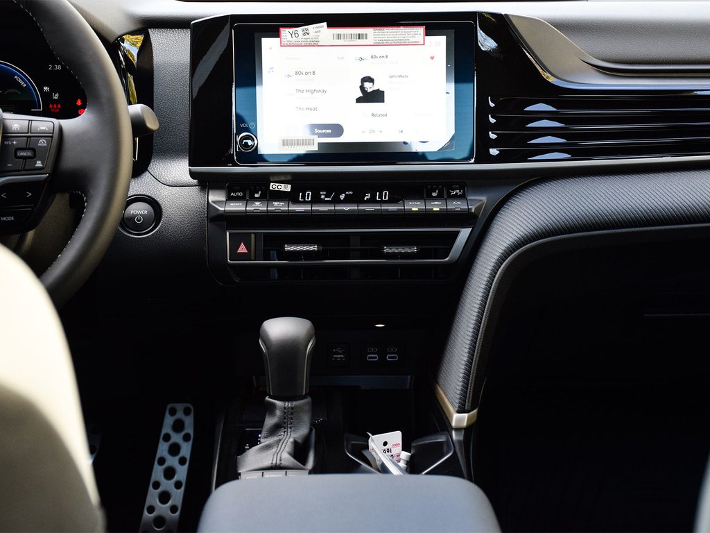 2026 Toyota Camry SE Upgrade in Mississauga, Ontario - 14 - w1024h768px