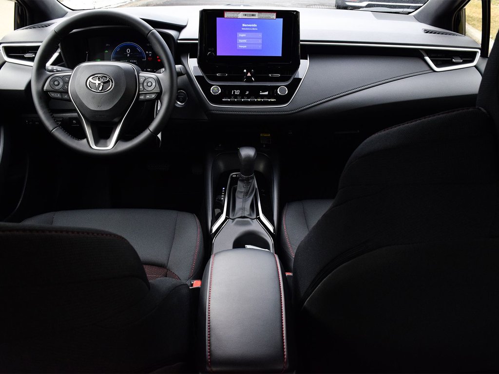 2025 Toyota COROLLA HYBRID SE AWD in Mississauga, Ontario - 13 - w1024h768px