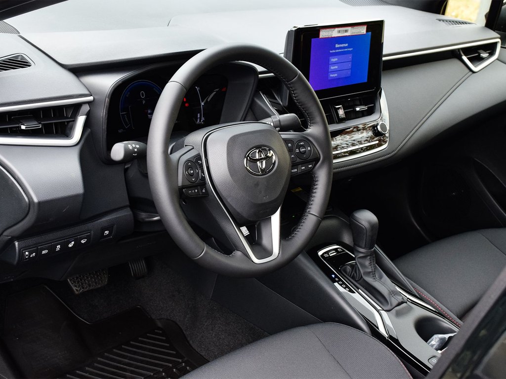 2025 Toyota COROLLA HYBRID SE AWD in Mississauga, Ontario - 6 - w1024h768px