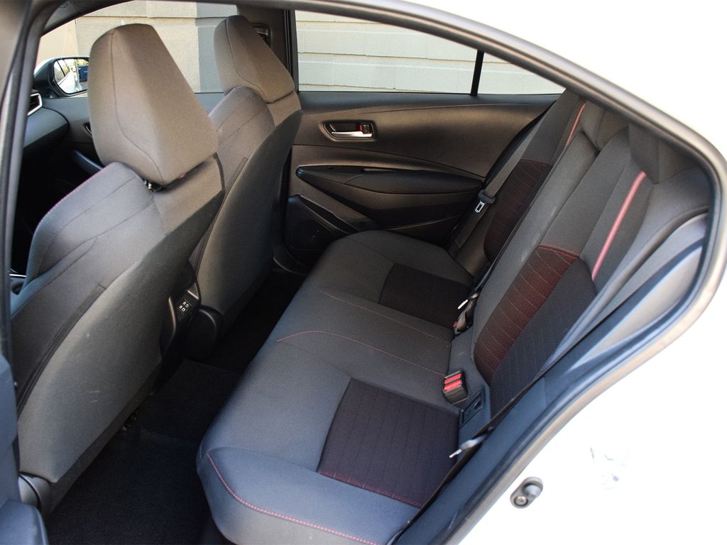 2025 Toyota COROLLA HYBRID SE in Mississauga, Ontario - 12 - w1024h768px