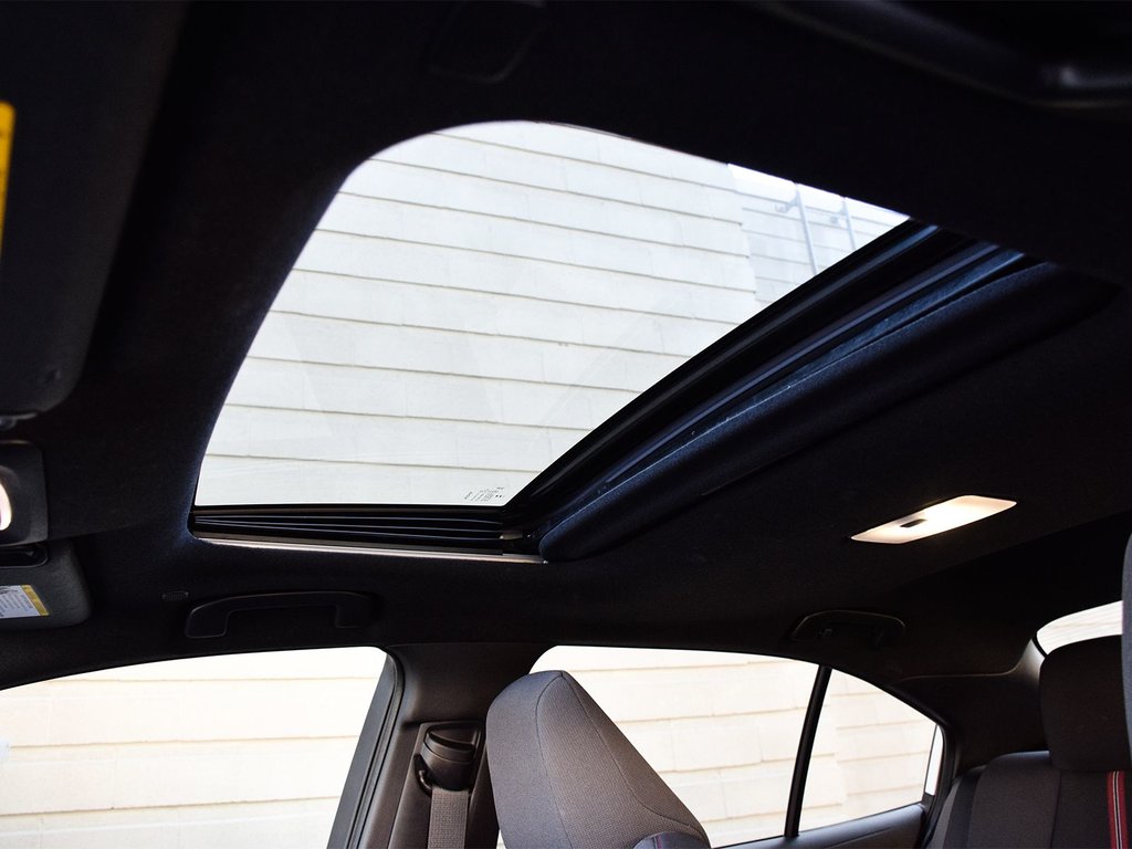 2025 Toyota COROLLA HYBRID SE in Mississauga, Ontario - 11 - w1024h768px