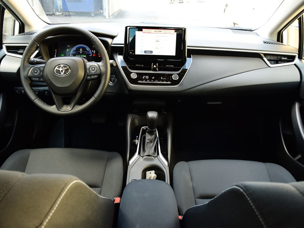 2026 Toyota COROLLA HYBRID LE AWD in Mississauga, Ontario - 12 - w1024h768px