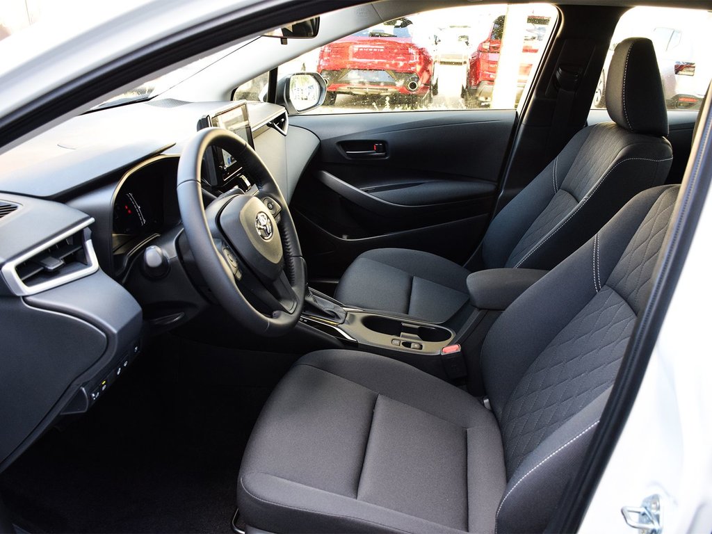 2026 Toyota COROLLA HYBRID LE AWD in Mississauga, Ontario - 8 - w1024h768px