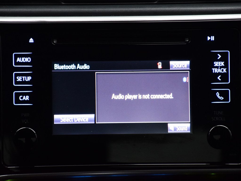 2018 Toyota Corolla LE in Mississauga, Ontario - 13 - w1024h768px