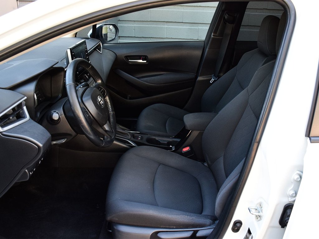 2021 Toyota Corolla LE in Mississauga, Ontario - 8 - w1024h768px