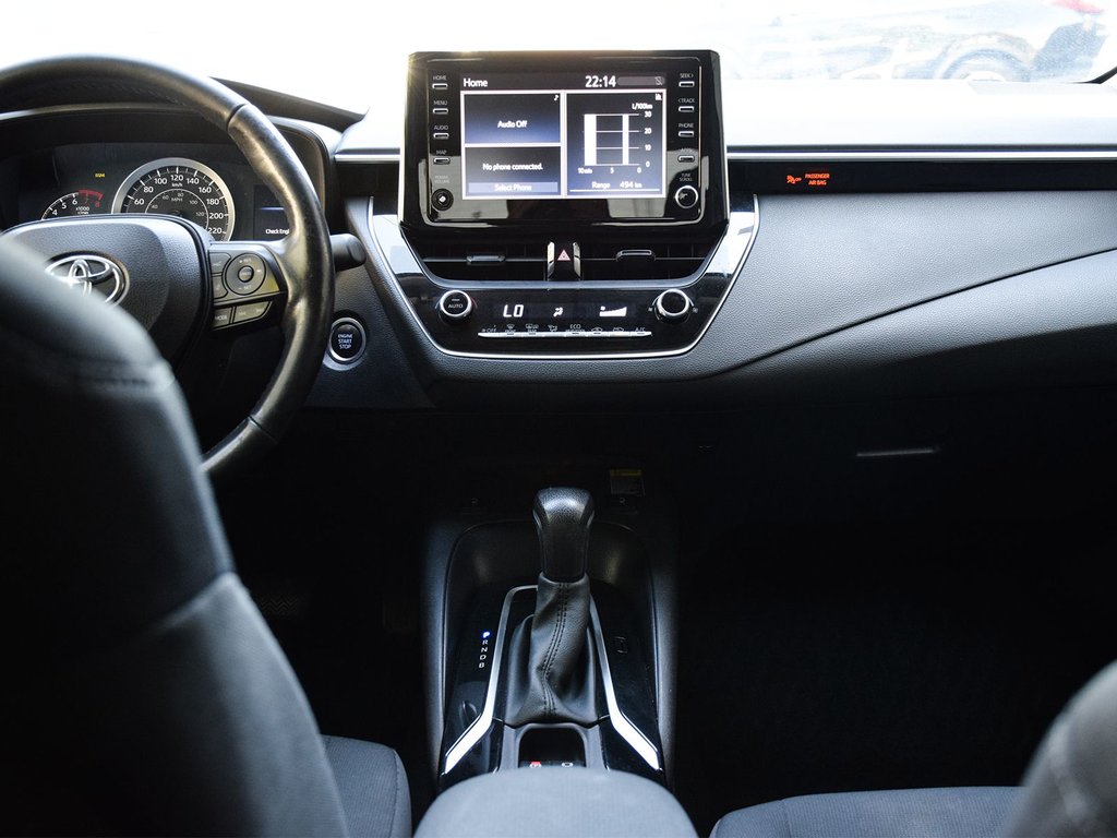 2021 Toyota Corolla LE in Mississauga, Ontario - 13 - w1024h768px