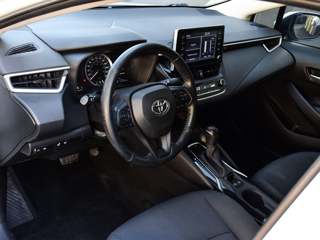2021 Toyota Corolla LE in Mississauga, Ontario - 7 - w1024h768px