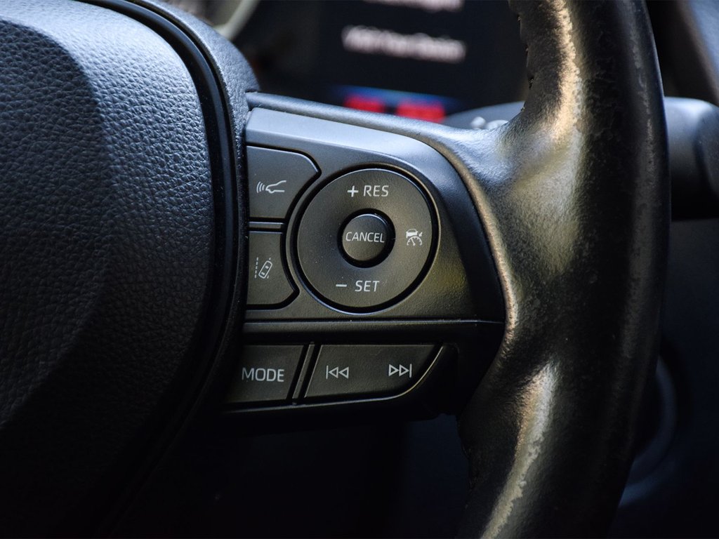 2021 Toyota Corolla LE in Mississauga, Ontario - 19 - w1024h768px