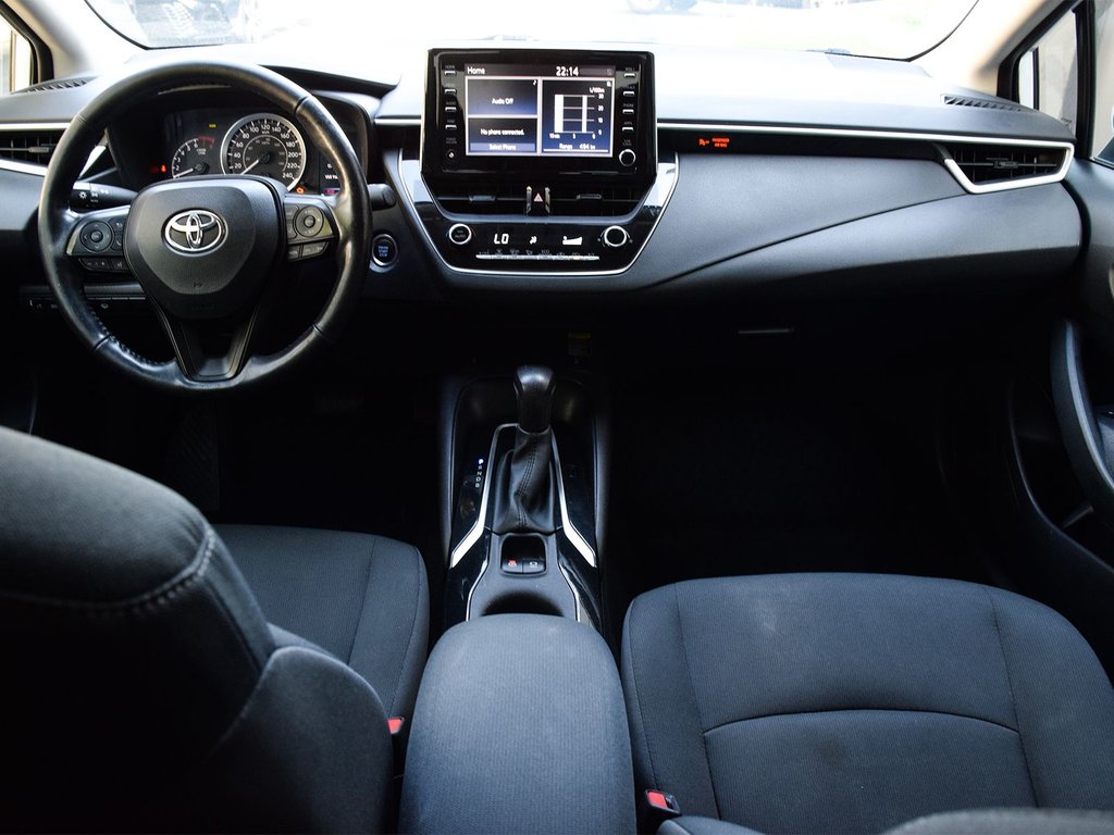 2021 Toyota Corolla LE in Mississauga, Ontario - 12 - w1024h768px