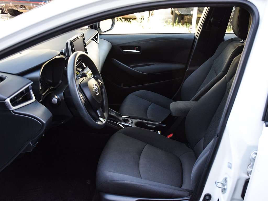 2021 Toyota Corolla LE in Mississauga, Ontario - 8 - w1024h768px