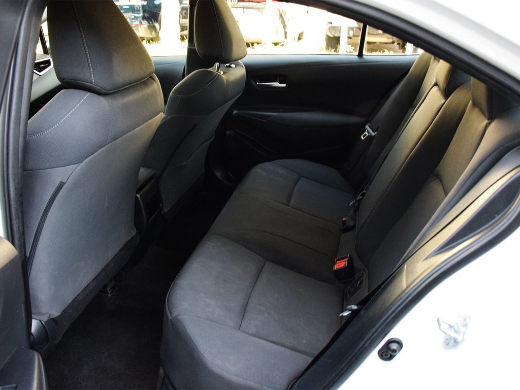 2021 Toyota Corolla LE in Mississauga, Ontario - 11 - w1024h768px