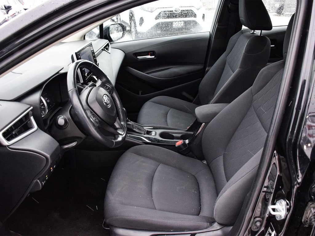 2021 Toyota Corolla LE in Mississauga, Ontario - 8 - w1024h768px