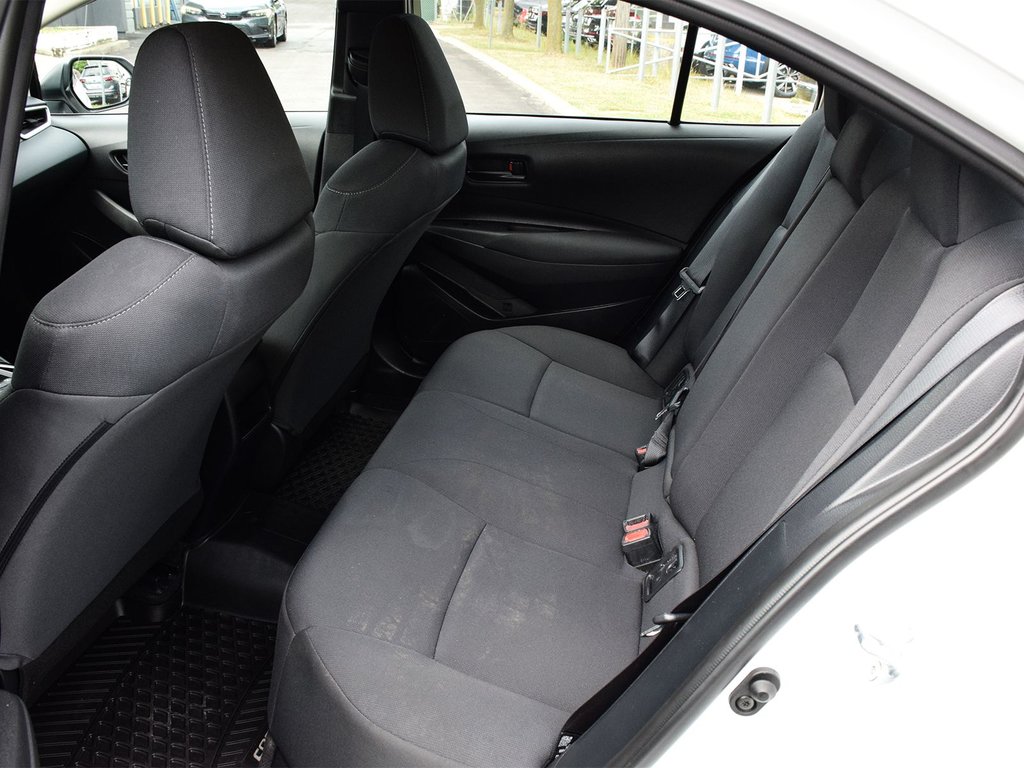 2022 Toyota Corolla LE in Mississauga, Ontario - 10 - w1024h768px