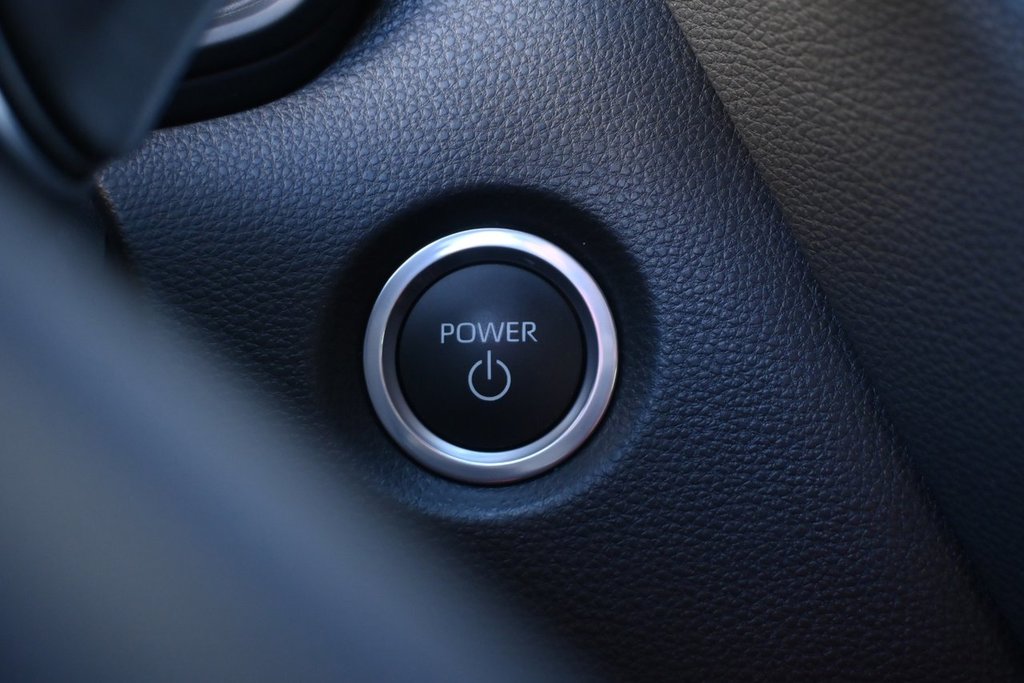 2023 Toyota Corolla HYBRID LE in Mississauga, Ontario - 20 - w1024h768px
