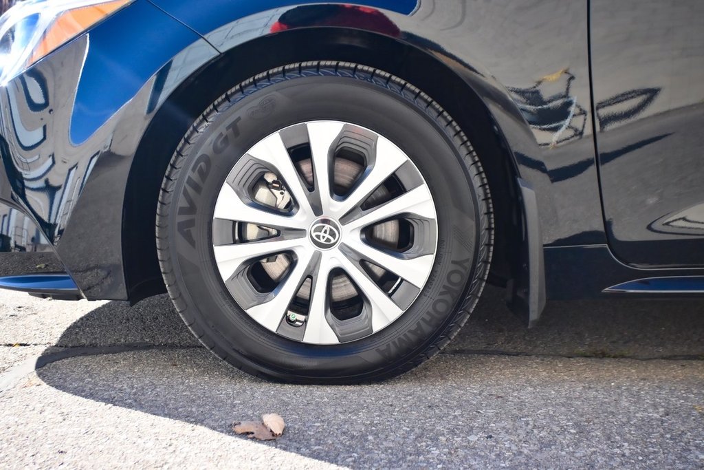 2023 Toyota Corolla HYBRID LE in Mississauga, Ontario - 24 - w1024h768px