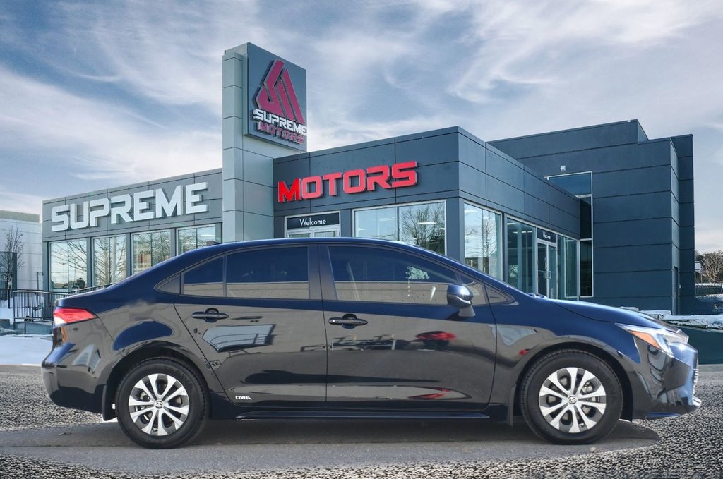 2023 Toyota Corolla HYBRID LE in Mississauga, Ontario - 10 - w1024h768px