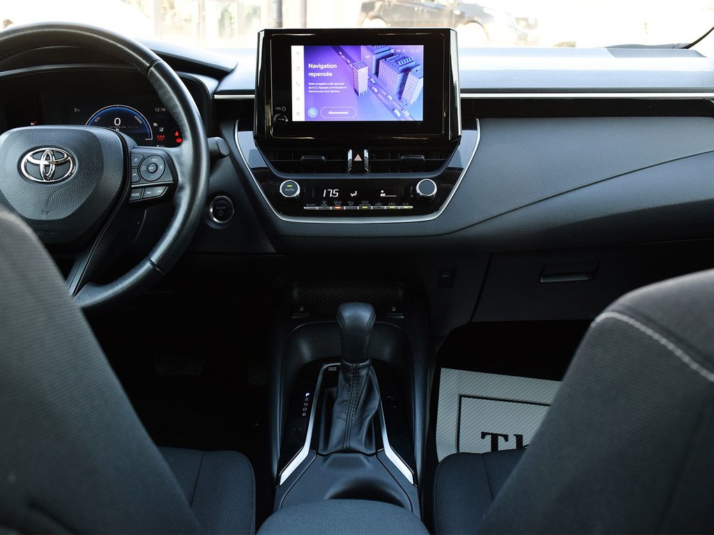 2024 Toyota Corolla Hybrid LE in Mississauga, Ontario - 12 - w1024h768px