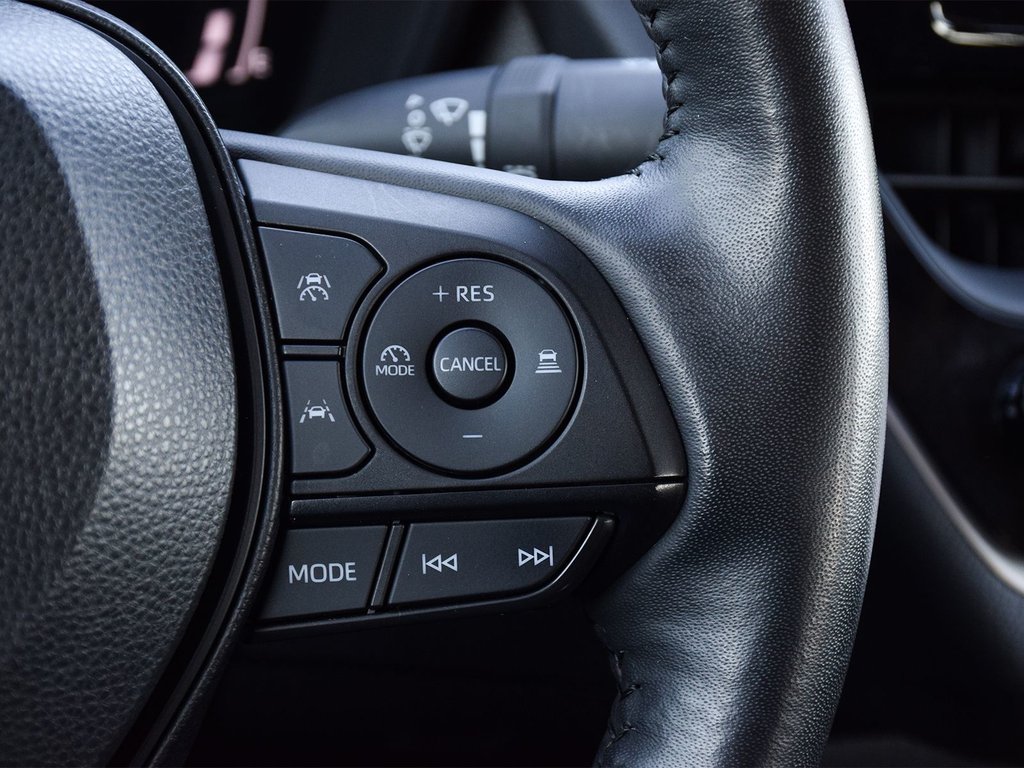 2024 Toyota Corolla Hybrid LE in Mississauga, Ontario - 18 - w1024h768px