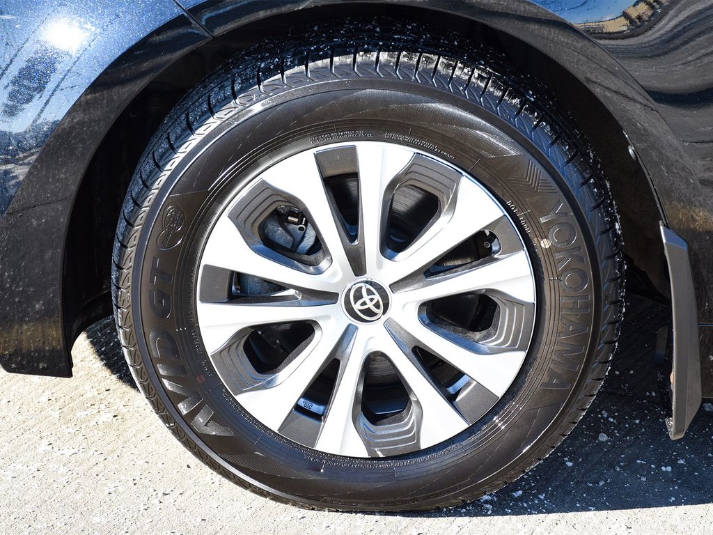 2024 Toyota Corolla Hybrid LE in Mississauga, Ontario - 5 - w1024h768px