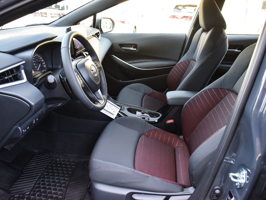 2025 Toyota Corolla SE UPGRADE in Mississauga, Ontario - 8 - w1024h768px