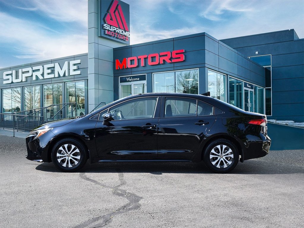 2025 Toyota Corolla HYBRID LE in Mississauga, Ontario - 4 - w1024h768px