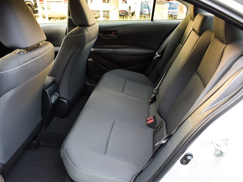 2025 Toyota COROLLA HYBRID LE AWD in Mississauga, Ontario - 11 - w1024h768px