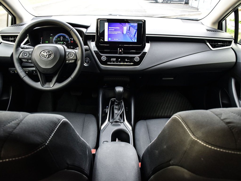 2025 Toyota Corolla Hybrid LE AWD in Mississauga, Ontario - 12 - w1024h768px