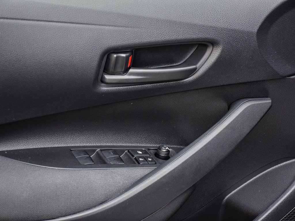 2025 Toyota Corolla Hybrid LE AWD in Mississauga, Ontario - 10 - w1024h768px