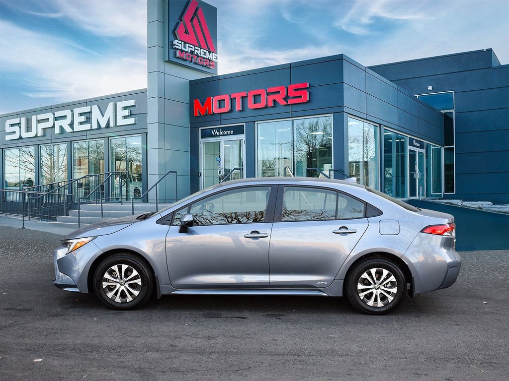 2025 Toyota Corolla Hybrid LE in Mississauga, Ontario - 3 - w1024h768px