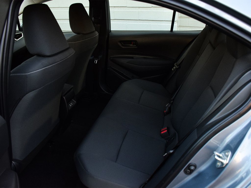 2025 Toyota Corolla Hybrid LE in Mississauga, Ontario - 9 - w1024h768px