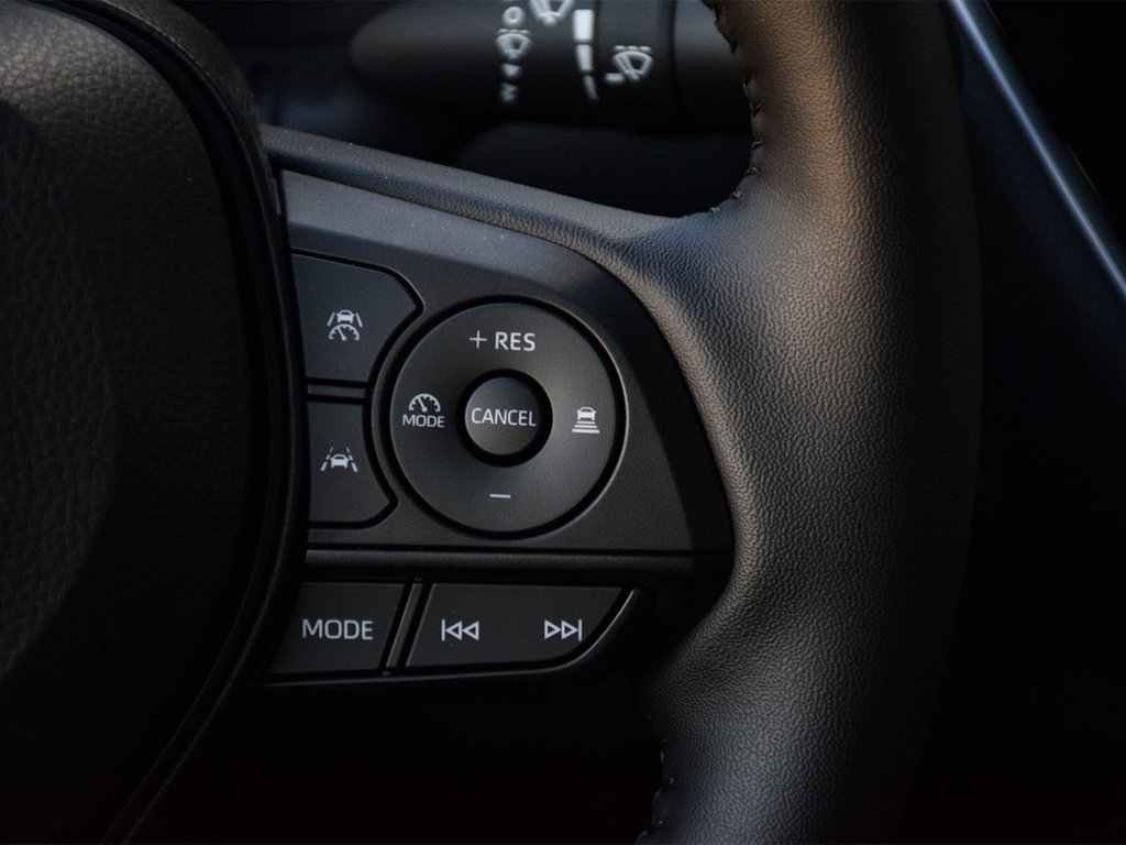 2025 Toyota Corolla Hybrid LE in Mississauga, Ontario - 17 - w1024h768px