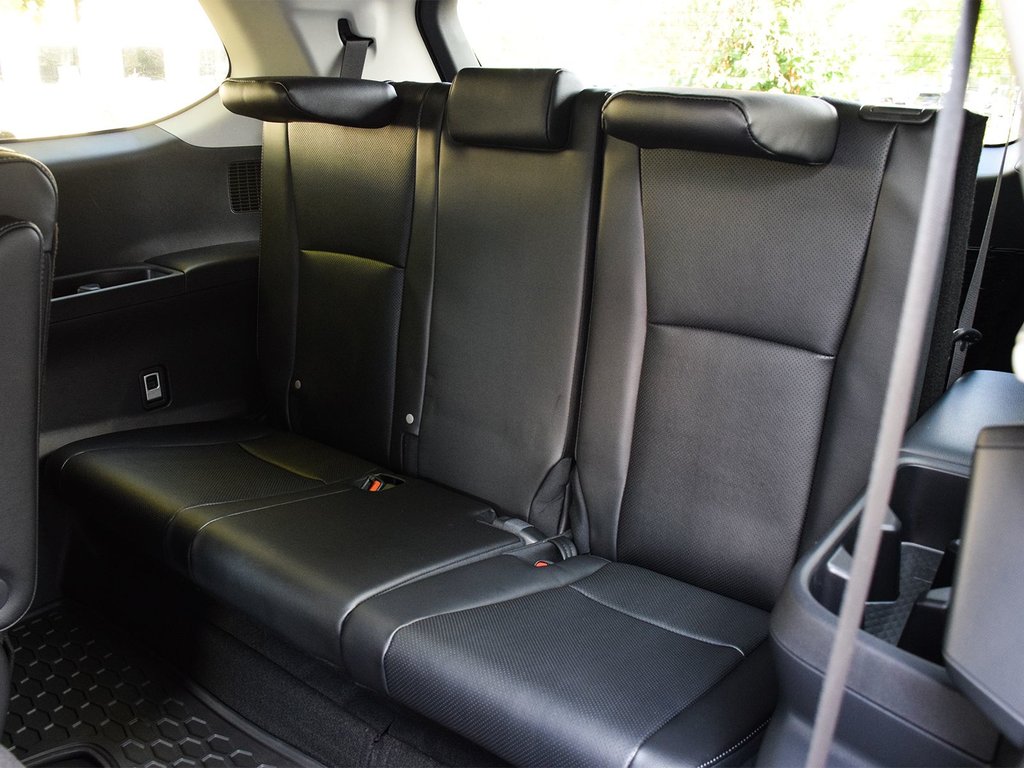2025 Toyota GRAND HIGHLANDER HYBRID Limited 7P in Mississauga, Ontario - 15 - w1024h768px