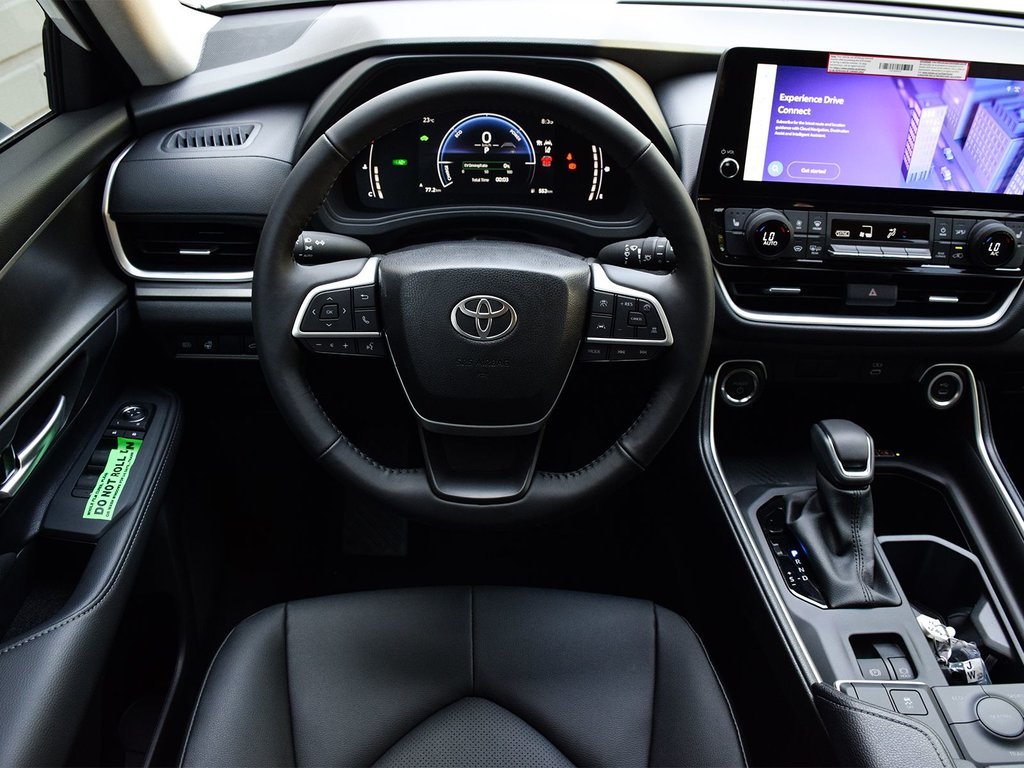 2025 Toyota GRAND HIGHLANDER HYBRID XLE in Mississauga, Ontario - 15 - w1024h768px