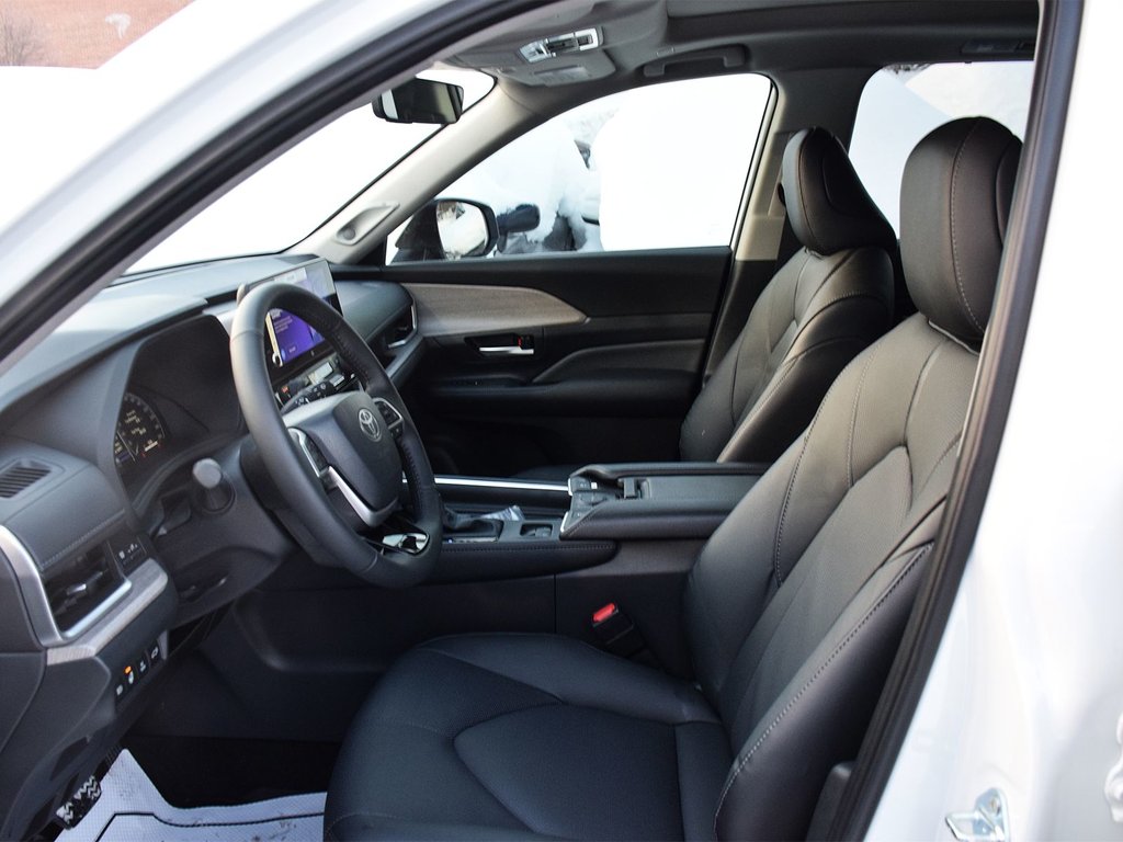 2026 Toyota Grand Highlander Hybrid Limited in Mississauga, Ontario - 7 - w1024h768px