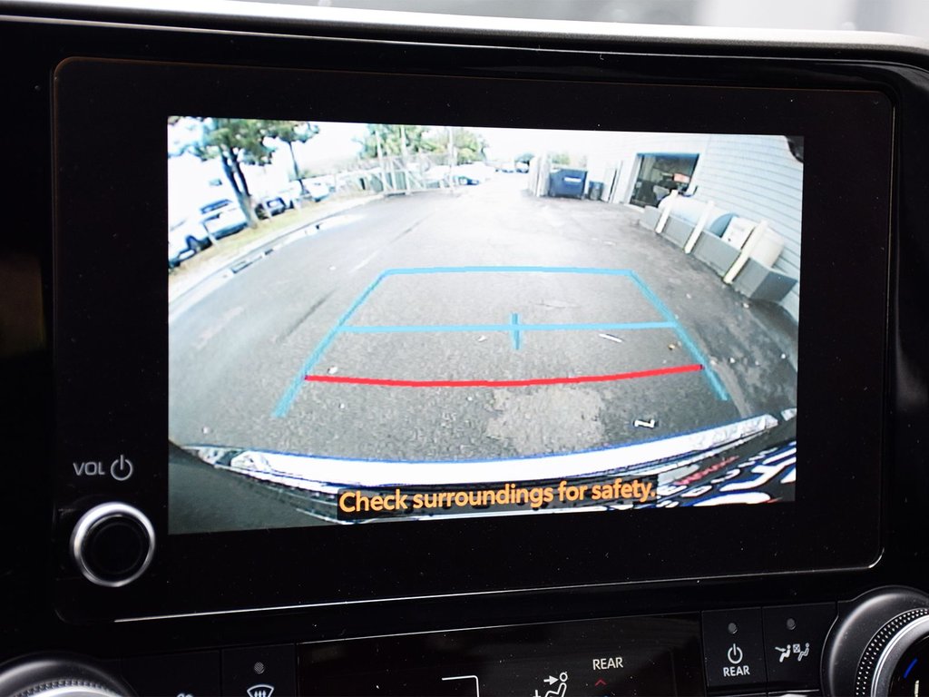 2023 Toyota Highlander hybrid XLE in Mississauga, Ontario - 21 - w1024h768px