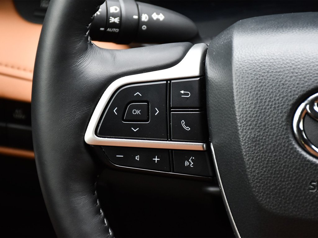2024 Toyota Highlander hybrid Platinum AWD in Mississauga, Ontario - 19 - w1024h768px