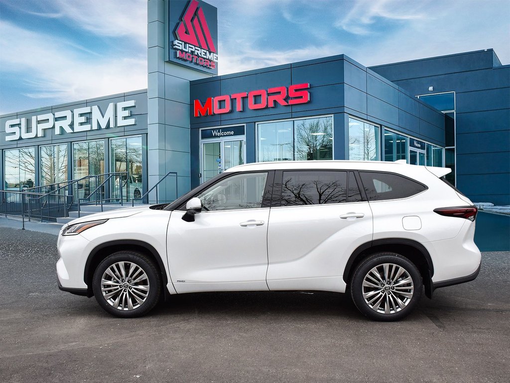 2025 Toyota Highlander Hybrid Platinum in Mississauga, Ontario - 5 - w1024h768px