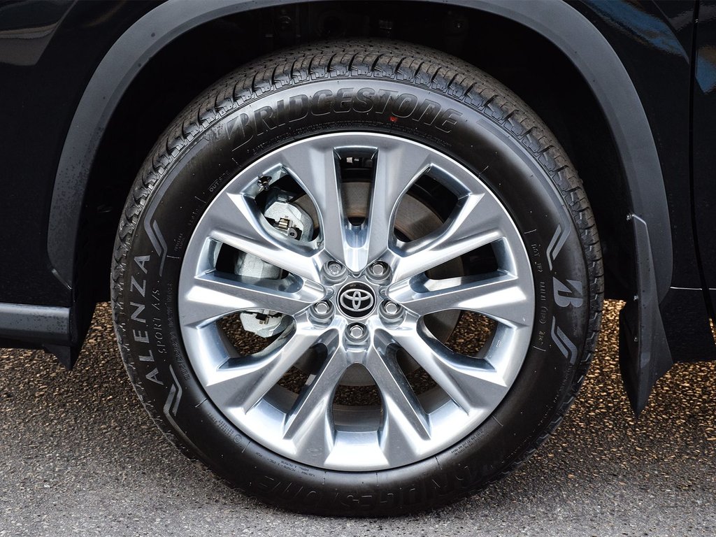 2025 Toyota Highlander hybrid Limited in Mississauga, Ontario - 6 - w1024h768px