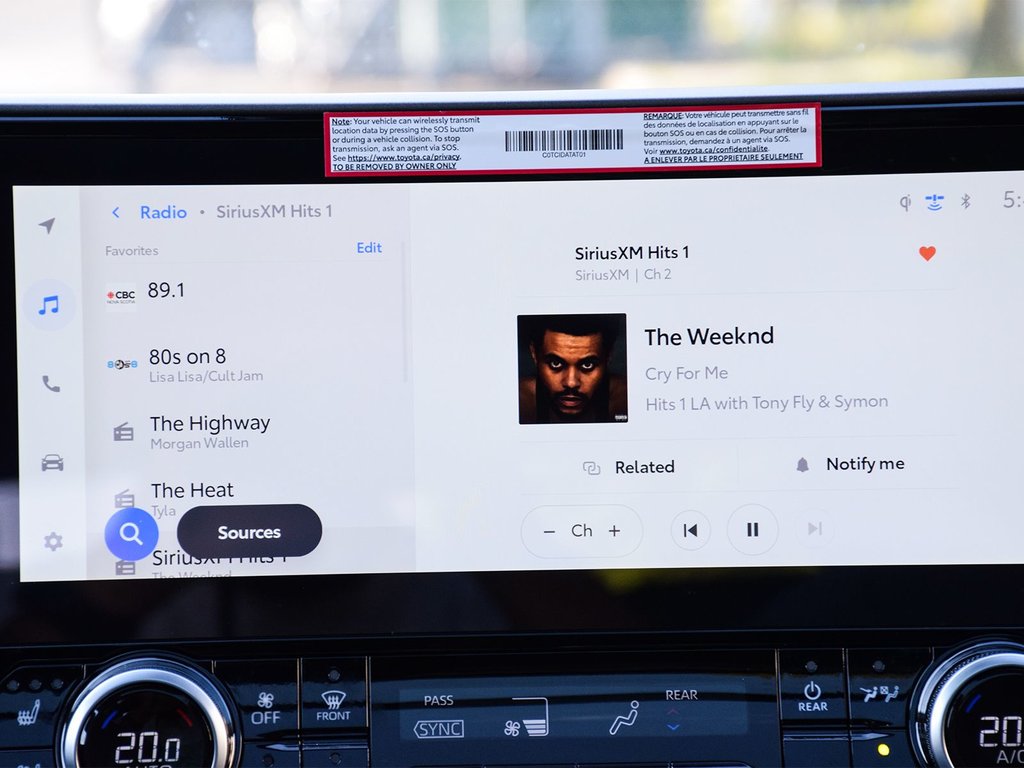 2025 Toyota Highlander hybrid Limited in Mississauga, Ontario - 18 - w1024h768px