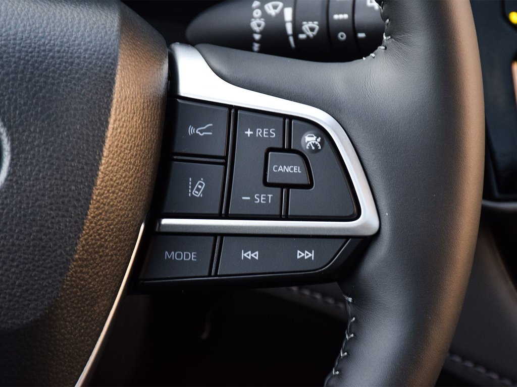 2025 Toyota Highlander hybrid Limited in Mississauga, Ontario - 23 - w1024h768px