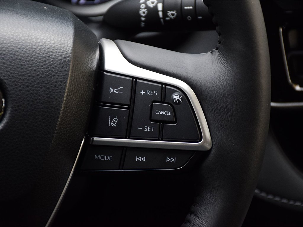 2025 Toyota Highlander hybrid XLE in Mississauga, Ontario - 20 - w1024h768px