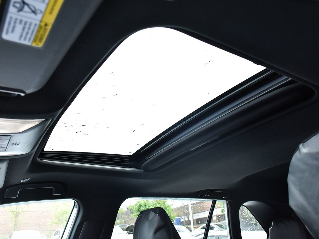 2023 Toyota RAV4 Hybrid SE in Mississauga, Ontario - 12 - w1024h768px
