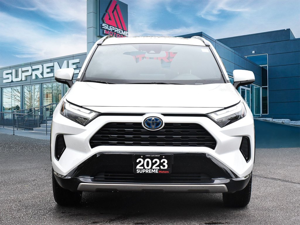 2023 Toyota RAV4 Hybrid SE in Mississauga, Ontario - 3 - w1024h768px