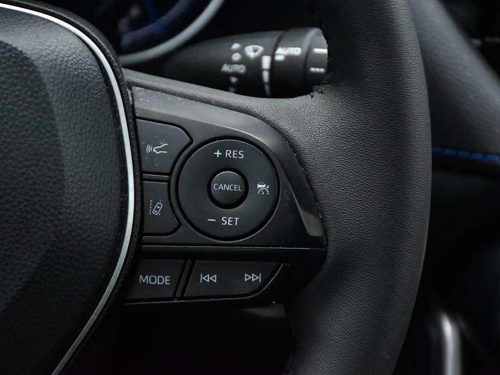 2023 Toyota RAV4 Hybrid SE in Mississauga, Ontario - 21 - w1024h768px