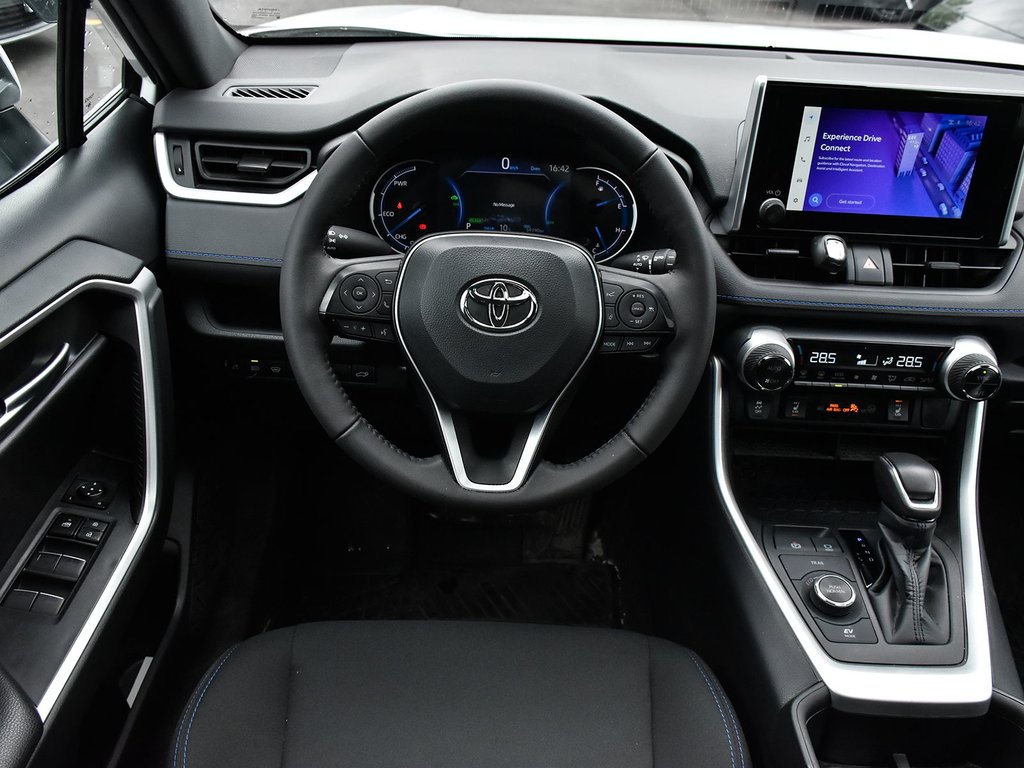 2023 Toyota RAV4 Hybrid SE in Mississauga, Ontario - 17 - w1024h768px
