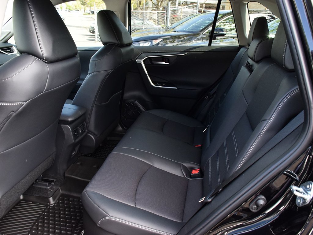 2025 Toyota RAV4 Hybrid Hybrid Limited AWD in Mississauga, Ontario - 12 - w1024h768px