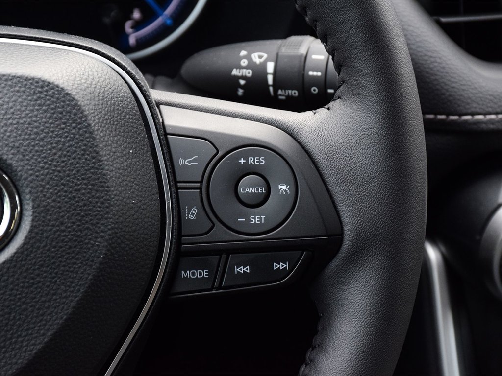 2025 Toyota RAV4 Hybrid XLE Premium in Mississauga, Ontario - 21 - w1024h768px